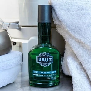 BRUT The Essence of Man Classic Scent Splash - On Long Lasting Fragrance 7 fl oz - Picture 1 of 3