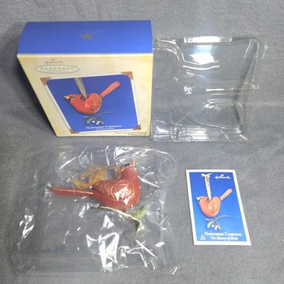 Hallmark Keepsake NORTHERN CARDINAL 2005, #1 en serie adorno de Navidad Foto 1 de 4