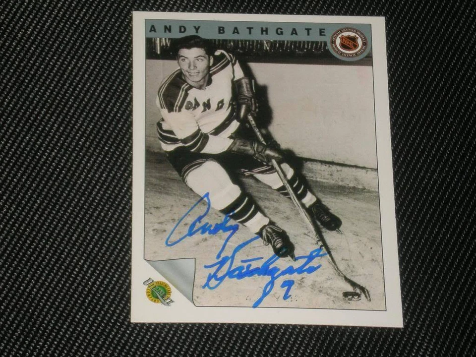 HOF ANDY BATHGATE 1992 ULTIMATE SIGNED CARD #18 RANGERS - Image 1 of 1