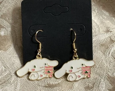 Rollo de canela Sanrio pastel oro gota colgante adorable divertido juego de pendientes Foto 1 de 2