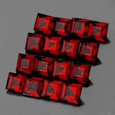 Red Garnet Square 3.00mm 20 pieces, Flawless-VVS, Natural Loose Gemstone - Image 1 of 2