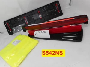 Kit triangolo WURTH di emergenza autoveicoli autocarri catarinfrangente  - Imagen 1 de 7