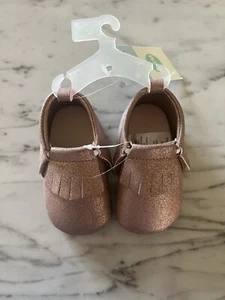 Cat & Jack Baby Girl’s Moccasin Shoes Fringe Pink Glitter Metallic Sparkly 3-6m. - Picture 1 of 4