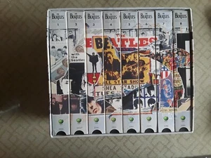 The Beatles Anthology 8 VHS Box Set Like New 1996 Apple Corps EC !!! 4-9 - Imagen 1 de 4