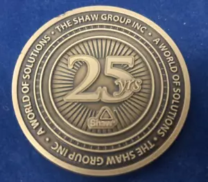 The Shaw Group Inc - A World Of Solutions 25 Jahre 1,5" Zinnmedaillon mit Tasche - Bild 1 von 8
