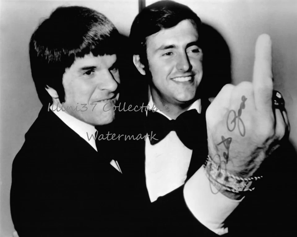 FOTO REIMPRESIÓN 8X10 FIRMADA AUTOGRAFIADA 8X10 PETE ROSE DEDO CINCINNATI REDS Foto 1 de 1