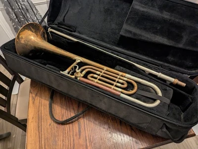 Trombón tenor de grabación Olds con accesorio F Foto 1 de 4