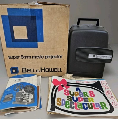 Proyector de películas Bell & Howell modelo 346 carga automática súper 8 mm de colección con caja original Foto 1 de 4