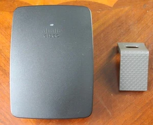 Cisco Linksys N300 Wireless N Range Extender RE1000 With Software CD - Bild 1 von 1