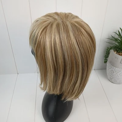 Peluca rubia con flequillo 100 % cabello humano pelucas 13X4 peluca frontal de encaje Foto 1 de 4