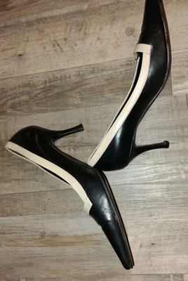 Cuero negro. Zapatos de salón "Sergio Rossi" talla 39,5 Foto 1 de 4