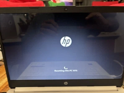 HP 14-dq0032dx 14" (64GB eMMC, Intel Celeron N4020, 1,1Ghz, 4GB RAM) Laptop -... - image 1 of 4