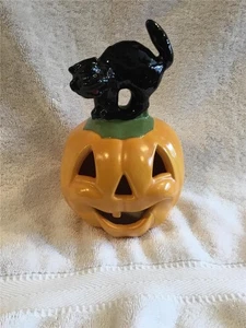 GATTO VINTAGE IN CERAMICA HALLOWEEN SU ZUCCA JACK -O-LANTERN DA COLLEZIONE - Foto 1 di 9