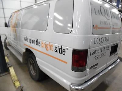 二手前下中心控制台 适合:2011 福特 E350 范 地板 外部 Fro — 第 1/4 张图片