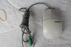 Compaq 2 Button PS/2 Mouse Model MUS9J - Picture 1 of 4