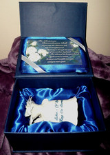 THE CHRISTMAS REMEMBRANCE BELL BOXED Collectible Ceramic Bell from ABBEY PRESS
