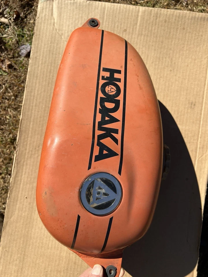 Tanque de gasolina Hodaka Dirt Squirt modelo 01 tanque de combustible 1975 tiene daños menores ver fotos Foto 1 de 4