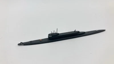 Quadrant Q 239 Golf III 1988 Soviet SU Sub Submarine RESIN 1/1250 Waterline Ship - Image 1 of 3