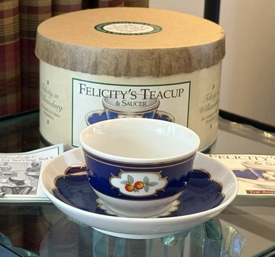 Taza de té y platillo Felicity's con caja American Girl Pleasant Company Foto 1 de 4