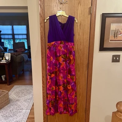 Vestido maxi havaiano vintage dos anos 1960 feito no Havaí tamanho 16 - Imagem 1 de 4