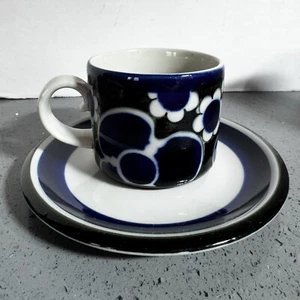 ARABIA FINLAND Saara kleine Kaffee Tee Tasse mit Untertasse selten 4 verfügbar - Bild 1 von 10
