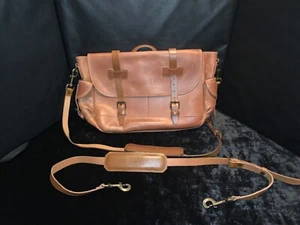 New Men’s Whipping Post WP Standard Large Leather Messenger Bag - Picture 1 of 8