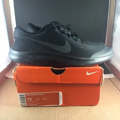 Nike Revolution 3 Marathon Laufschuhe/Sneaker schwarz Größe 12 sportlich gebraucht, in einwandfreiem Zustand - Bild 1 von 4