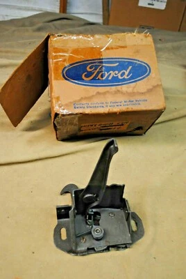 71 NOS FORD GALAXIE LTD HOOD LATCH FORD PART NUMBER D1AZ 16700 A PERFECT B - Image 1 of 3