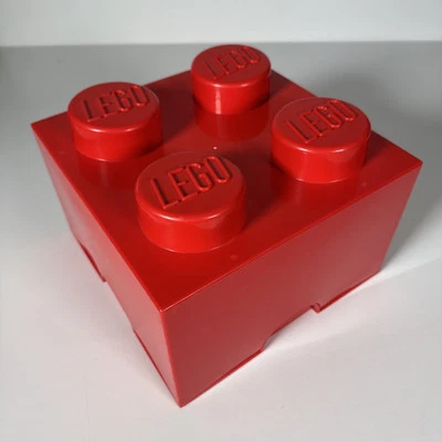 Red LEGO Storage Brick 4003 Case 2 x 2 Cube 4 Stud Container 2012 - Image 1 of 4