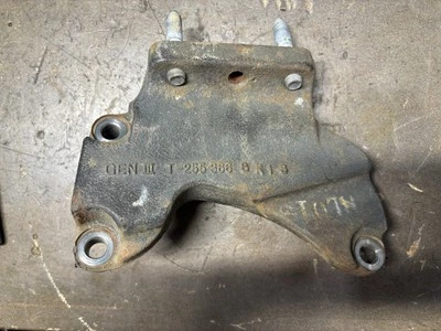 Chevrolet Aveo 2009-2011 soporte de montaje del motor del lado derecho del pasajero Foto 1 de 2