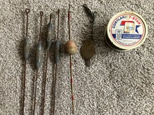 Estate Vintage
00004000
Collectible G. M. Skinner Cortland 7-star line Bobber and Weights