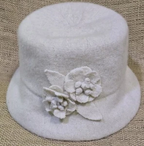 Croft & Barrow Bucket Hat Women Ivory Wool Blend Felt Cloche Floral Art Flower - Picture 1 of 8