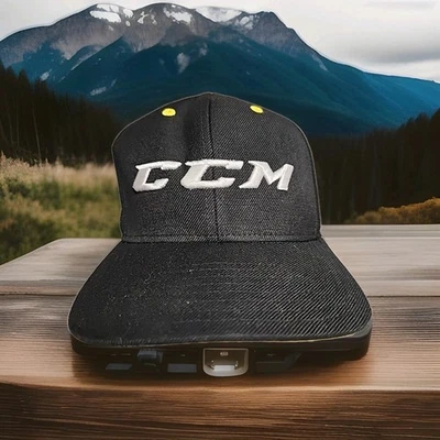 CCM Super Tacks AS1 Logo Negro Snap Back Hombres Sombrero Hockey Patines Foto 1 de 4