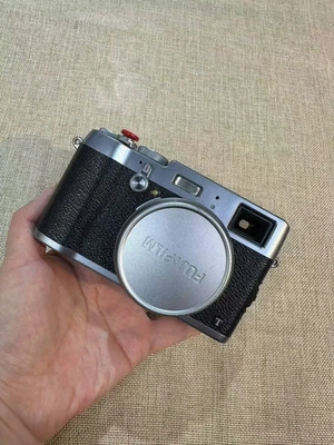 Fujifilm X100T 16.3MP Compact Digital Camera with 23mm f/2 Fixed Lens - Image 1 of 4