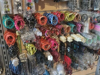 Lot 50 Bracelets IKITA - Lot revendeur - Bijoux Fantaisie - Immagine 1 di 4