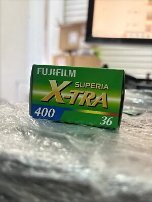 Fujifilm Superia X-Tra 400 Speed Film 36 Exp. SHORT DATED - Image 1 of 2