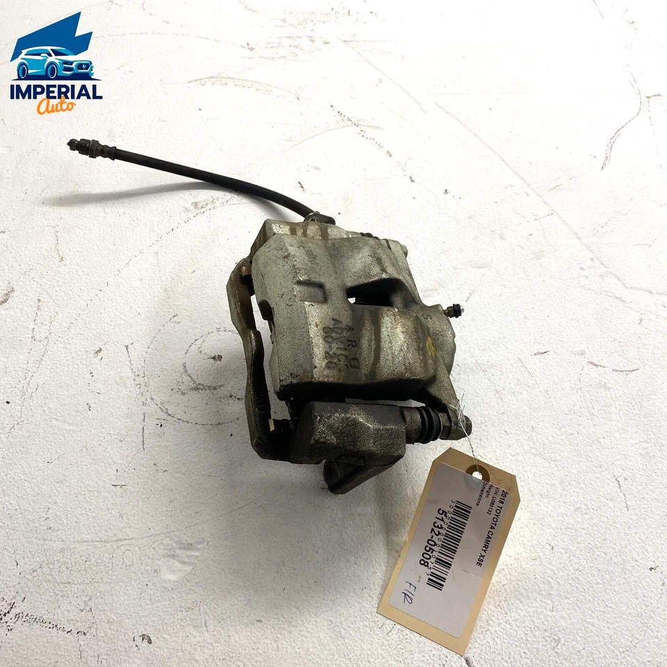Pinza de freno de disco para pasajero delantero derecho ASSY TOYOTA CAMRY XSE 2018-2019 1 PIEZA Foto 1 de 4