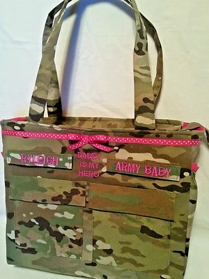 Bolsa de viaje de pañales Camuflada Ejército personalizada hecha a mano personalizada para ti Foto 1 de 4