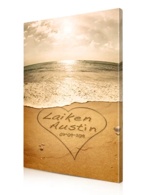 Arte de pared personalizado de escritura en arena DECORARTS, nombres personalizados e impresión artística de fecha Foto 1 de 4