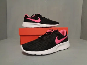 Nike Tanjun Grade School Girls' Shoes Black/pink sizes 4 and 5 NIB NEW - Picture 1 of 2