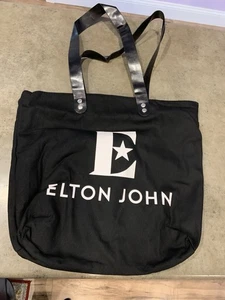 Bolso de Mano Elton John Farewell Amarillo Ladrillo Road Tour VIP Negro Lona No Usado - Imagen 1 de 7