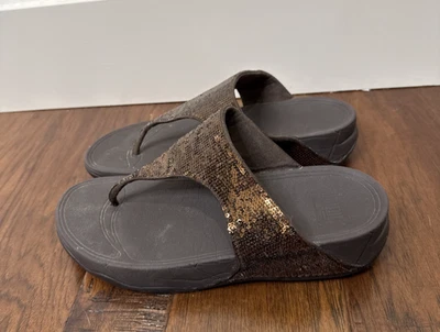 Сандалии-шлепанцы FitFlop стринги 9 коричневые бронзовые блестки блестящие удобные - Изображение 1 из 4