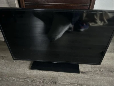 Samsung 40” Classic H6000F LED TV - Image 1 of 3