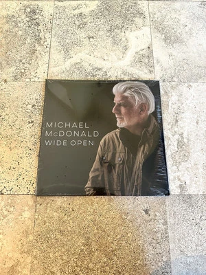Wide Open by Michael McDonald (Record, 2017) Foto 1 de 2
