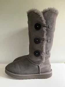 Size 7 UGG Womens Bailey Button Gray Triple Button Classic Tall Boots - Picture 1 of 9