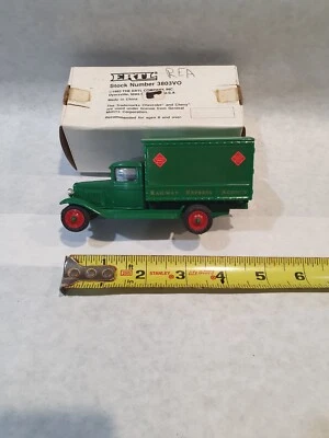1993 Ertl Toys 1930 Chevrolet Delivery Truck Railway Express Agency, 3803VO NIB - Image 1 of 4