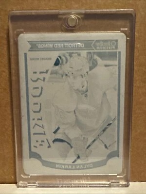 2015-16 Opc Platinum M45 Cyan Printing Plate 1/1 Dylan Larkin Rc Red Wings - Image 1 of 2