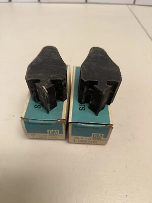 NOS 1963 1972 Chevrolet GMC Pickup C10 C20 Suburban Lower A Arm Bumpers 14007189 Foto 1 de 3