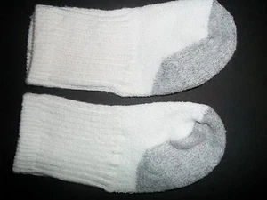 Lot Of 6 Unisex Size 0-12 Ankle Socks. New Footies. *Free Ship. White With  Gray - Picture 1 of 5