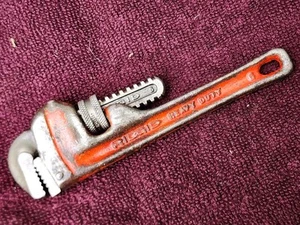 Vintage RIDGID 6 Inch Heavy Duty Pipe Wrench #1 - Picture 1 of 5